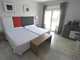 מלון Flatotel Internacional 5*
