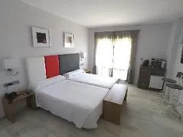 Flatotel Internacional מלון 5*